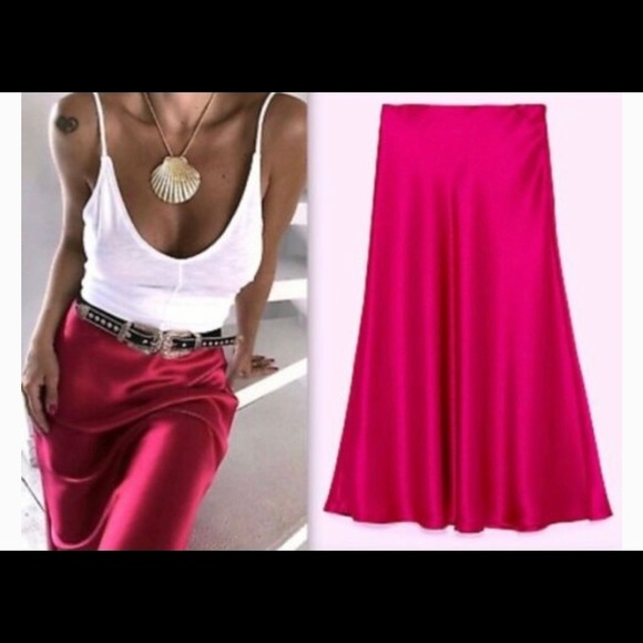 NWT ZARA SS19 FUCHSIA RED FLOWY SKIRT